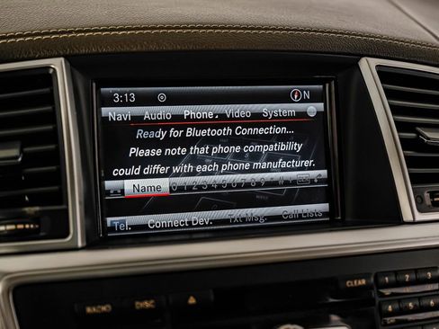 Used 2015 Mercedes-Benz GL 320 BlueTEC 4MATIC image 32