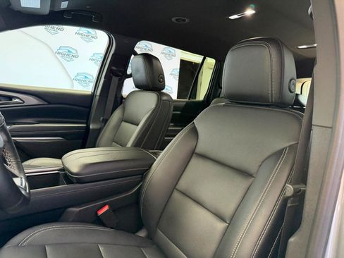 Used 2026 Chevrolet Traverse LT AWD/4WD image 17
