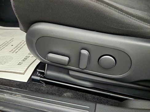 Used 2024 Hyundai Ioniq 5 SEL image 11