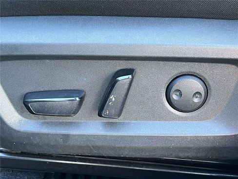 Certified 2022 Nissan Rogue SV image 26