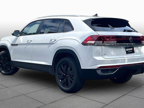New 2026 Volkswagen Atlas Cross Sport SE FWD image 12