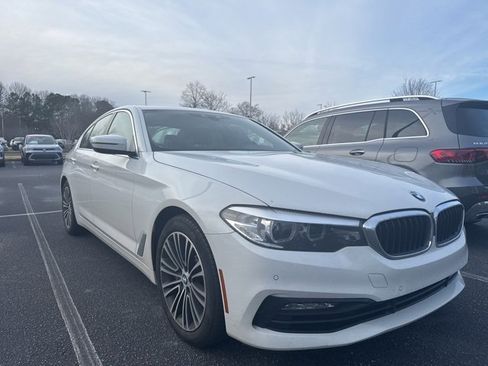 Used 2018 BMW 530i image 2