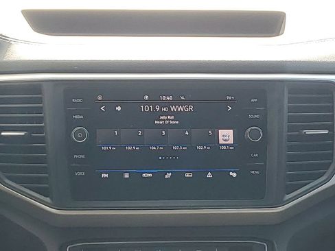 Used 2021 Volkswagen Atlas Cross Sport SE FWD image 14