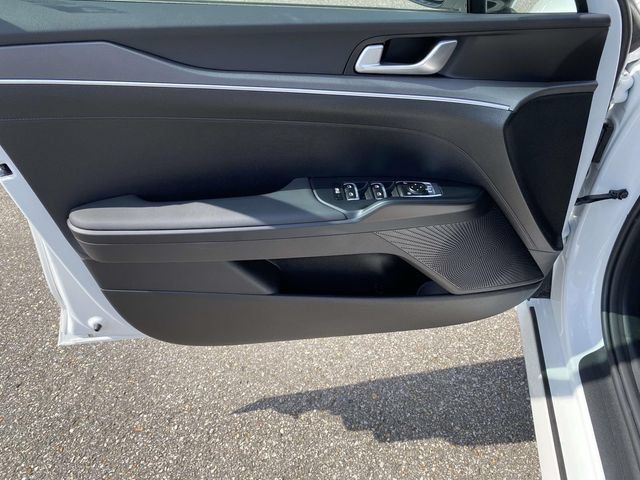 New 2026 Kia K5 LXS FWD image 12