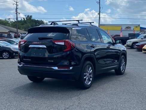 Used 2022 GMC Terrain SLT w/ Infotainment Package II image 5