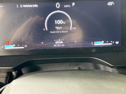 Used 2023 Jeep Grand Cherokee L Overland image 12