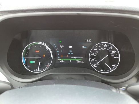 Used 2021 Toyota Sienna Limited image 14