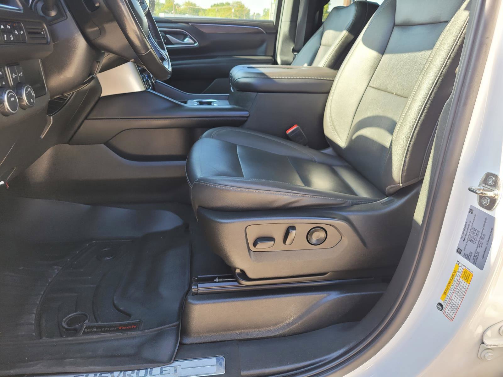 Used 2022 Chevrolet Suburban Z71 AWD/4WD image 18