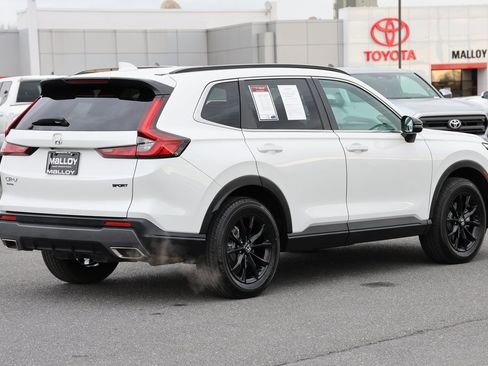 Used 2025 Honda CR-V Sport image 18