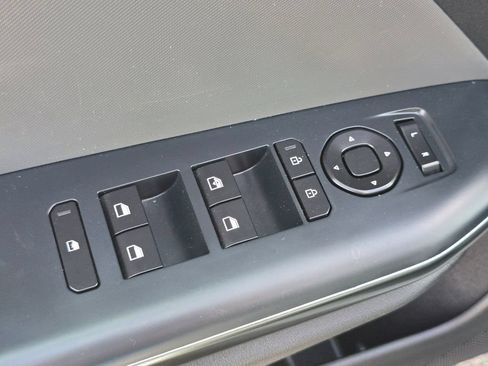 Used 2025 Kia K4 FWD image 16