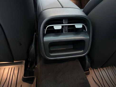 Used 2026 Mercedes-Benz E 350 Sedan image 22