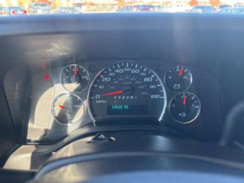 Used 2023 Chevrolet Express 2500 w/ Driver Convenience Package image 20