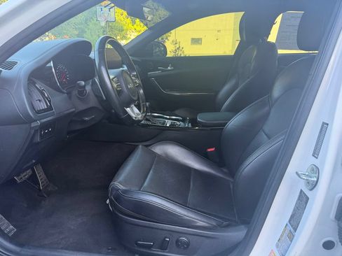 Used 2022 Kia Stinger GT-Line RWD image 13