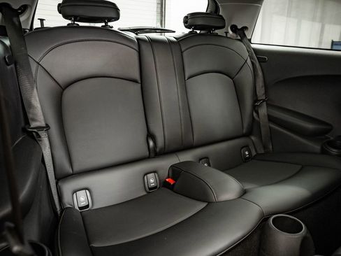 Used 2019 MINI Cooper 2-Door Hardtop FWD image 44