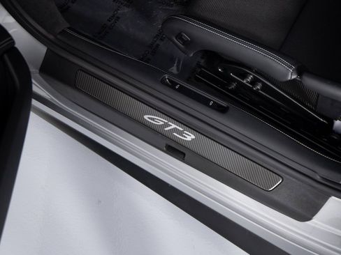 Certified 2022 Porsche 911 GT3 image 42