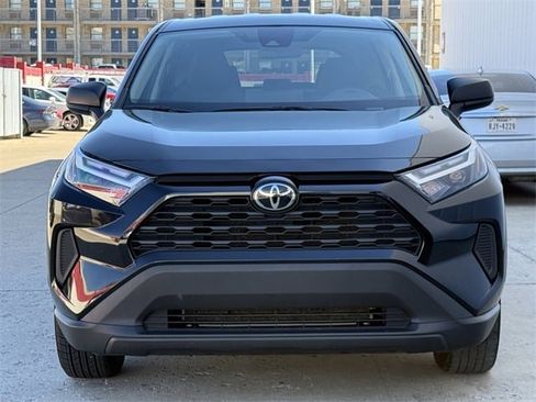 Used 2024 Toyota RAV4 LE image 8