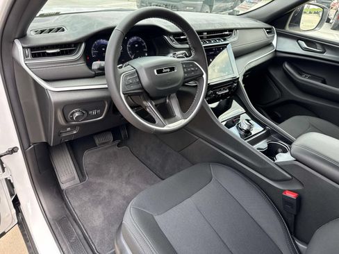 New 2026 Jeep Grand Cherokee Laredo RWD image 19