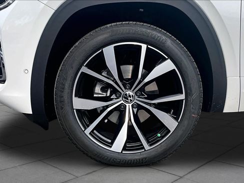 New 2026 Volkswagen Atlas SEL Premium R-Line AWD/4WD image 11