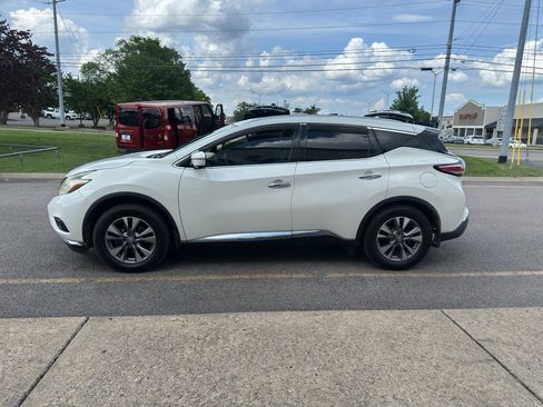 Used 2015 Nissan Murano SL w/ SL Technology Package FWD image 6