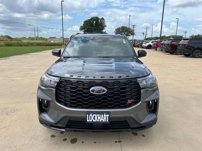 New 2026 Ford Explorer ST w/ Sun And Sound Package