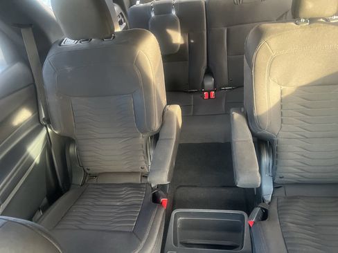 Used 2020 Ford Explorer XLT image 27