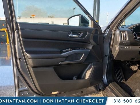 Used 2022 Nissan Pathfinder SL image 13