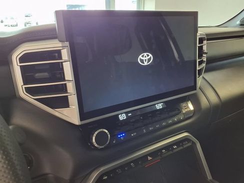 Used 2025 Toyota Tundra Platinum AWD/4WD image 14