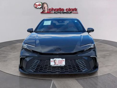 Used 2025 Toyota Camry XSE FWD image 8