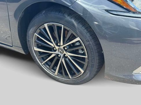 Certified 2024 Lexus ES 350 w/ Premium Package FWD image 7