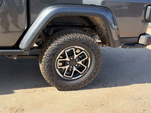 New 2026 Jeep Gladiator Rubicon image 12