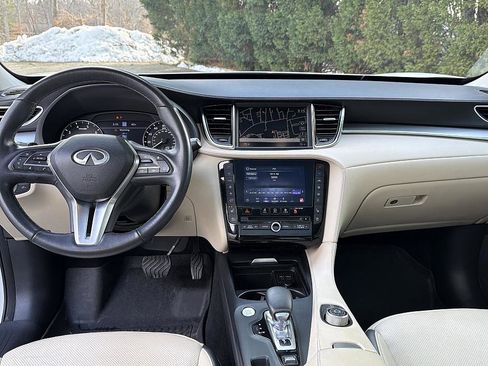 Certified 2022 INFINITI QX50 Essential image 19