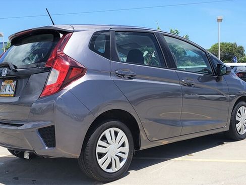 Used 2017 Honda Fit LX image 6