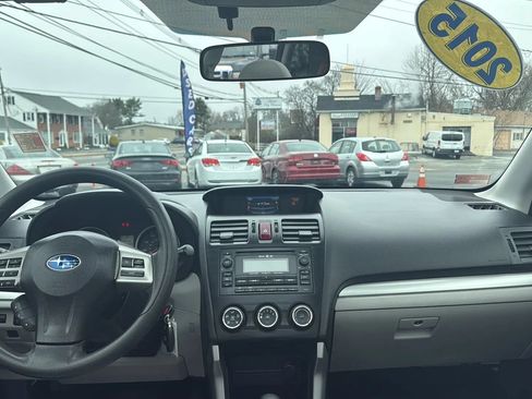 Used 2015 Subaru Forester 2.5i Premium w/ All-Weather Package AWD/4WD image 21