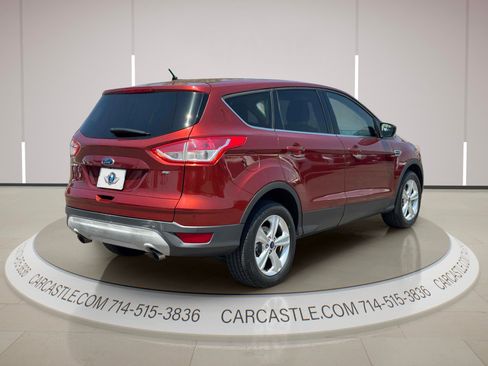 Used 2016 Ford Escape SE FWD image 6