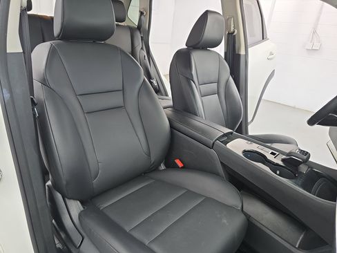 Used 2023 Nissan Rogue SV w/ SV Premium B Package FWD image 10