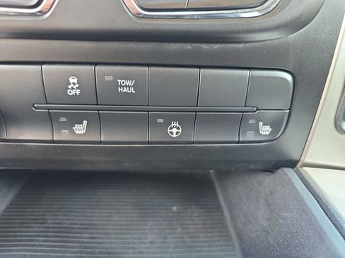 Used 2018 RAM 3500 Big Horn AWD/4WD image 18