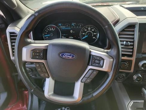 Used 2018 Ford F150 Platinum w/ Equipment Group 701A Luxury image 27