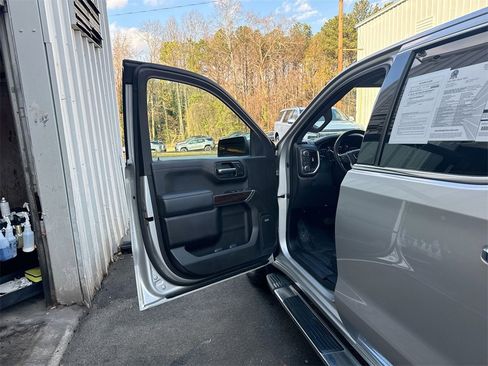 Used 2020 GMC Sierra 1500 SLT w/ SLT Premium Plus Package image 13