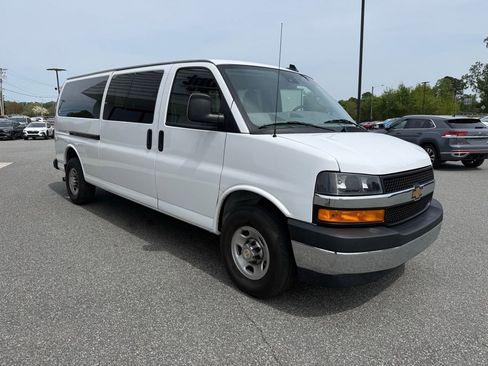Used 2024 Chevrolet Express 3500 LT w/ LT Preferred Equipment Group image 10