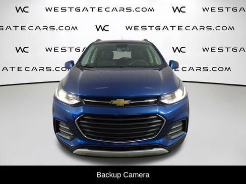 Used 2020 Chevrolet Trax LT w/ LT Convenience Package image 4