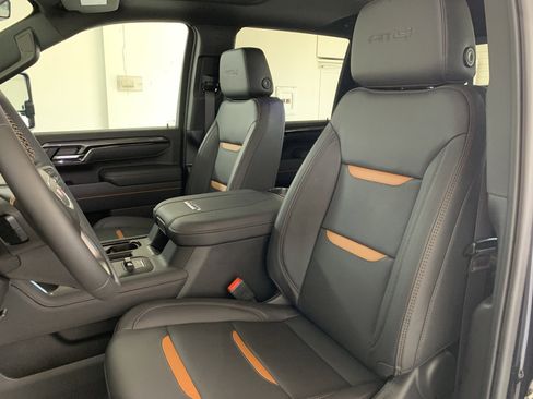 New 2025 GMC Sierra 2500 AT4 w/ AT4 Premium Plus Package image 18