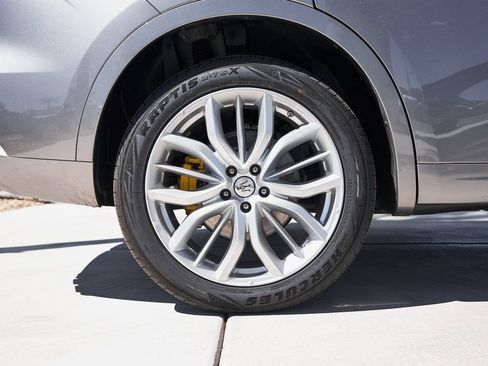 Used 2022 Maserati Levante GT image 8