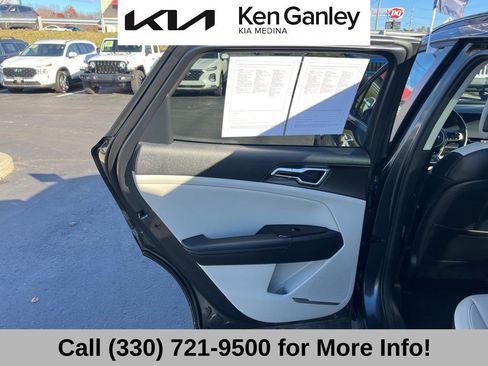 Certified 2025 Kia Sportage EX w/ Premium Package image 47