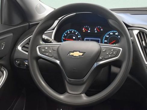 Used 2022 Chevrolet Malibu LT FWD image 25
