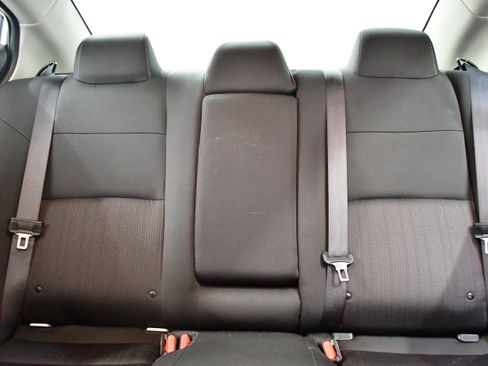 Used 2025 Nissan Altima 2.5 SV FWD image 11