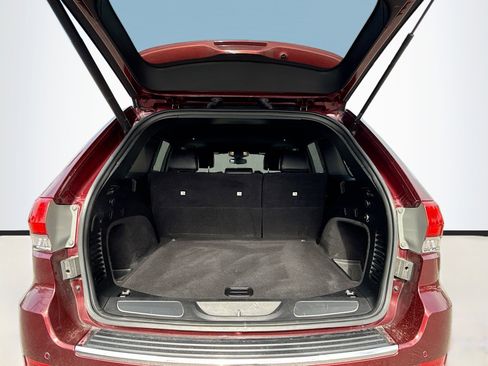 Used 2019 Jeep Grand Cherokee Limited image 11