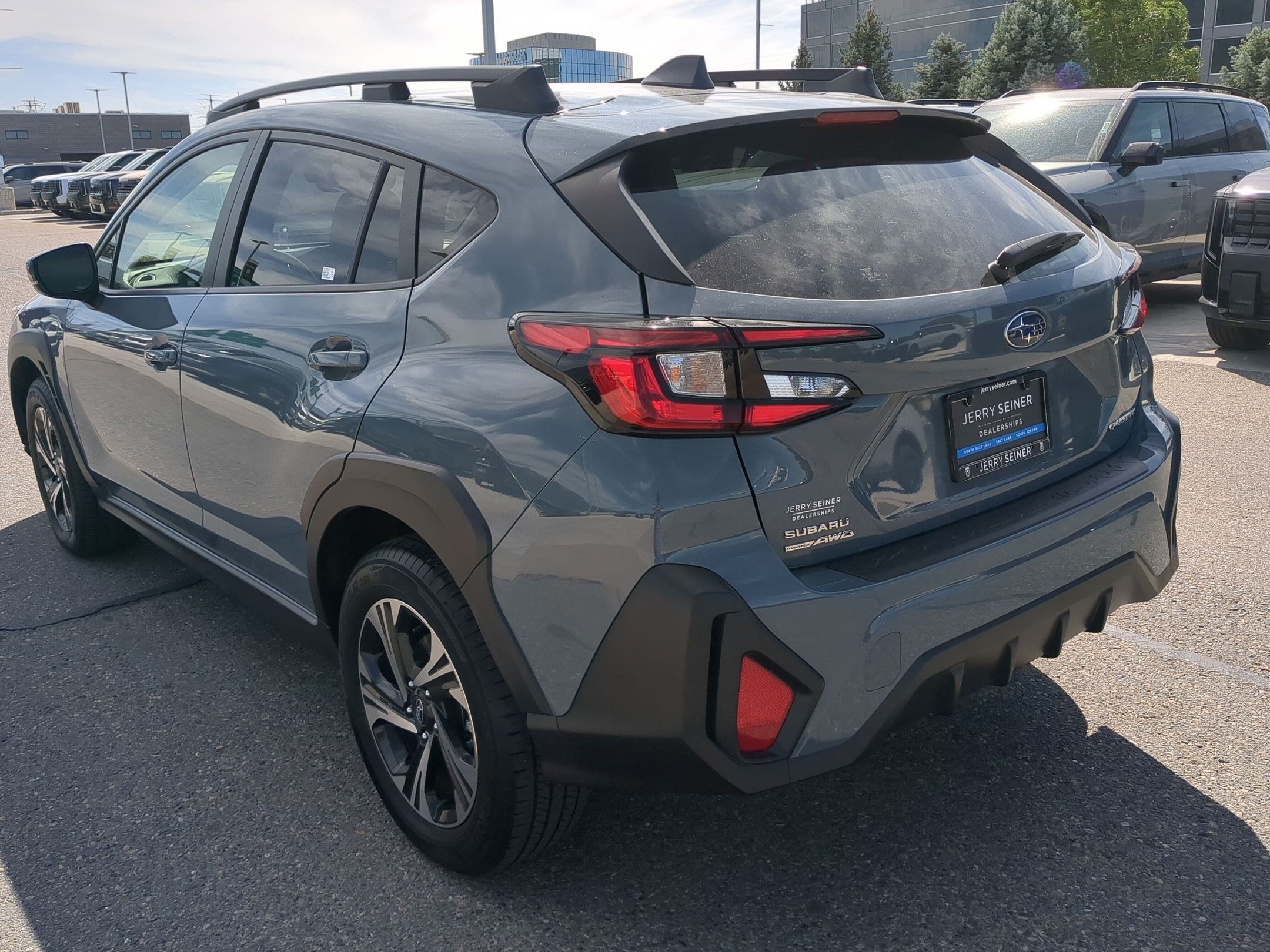 Used 2024 Subaru Crosstrek 2.0i Premium AWD/4WD image 4