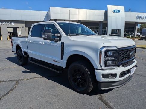 New 2026 Ford F350 Lariat w/ Black Appearance Package image 2