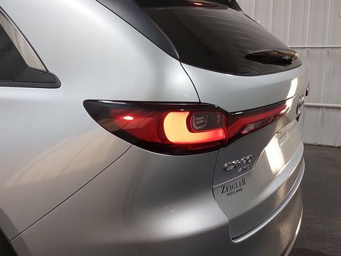 Used 2024 MAZDA CX-90 Plug-In Hybrid w/ Premium Pkg image 39