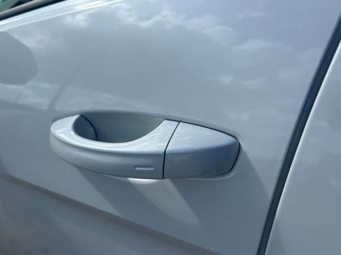 New 2026 Volkswagen Atlas Cross Sport SEL R-Line image 23